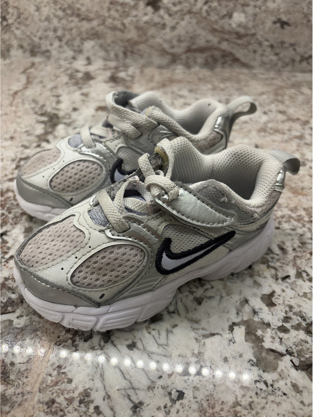Kid's Nike Tennis Shoes size 7C